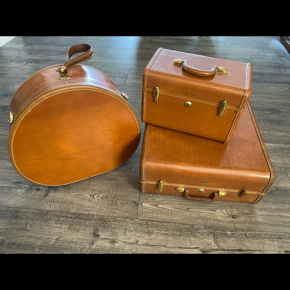 Vintage Samsonite Luggage Set